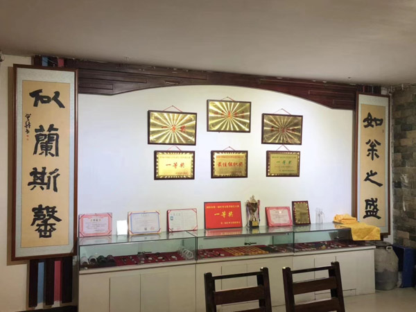 深圳欠款糾紛律師來(lái)講講開(kāi)具虛假借條在實(shí)踐中如何認(rèn)定