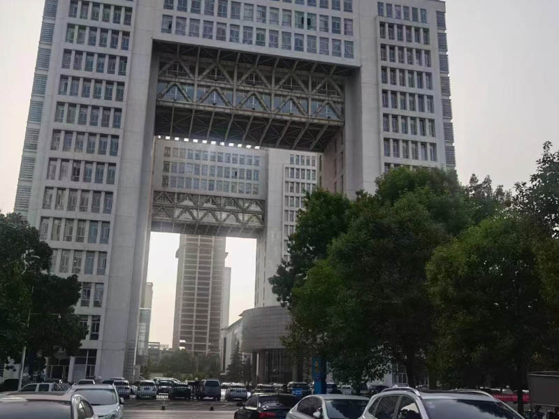 深圳法律顧問律師為您解答合資企業(yè)債權(quán)的負(fù)擔(dān)是怎樣的