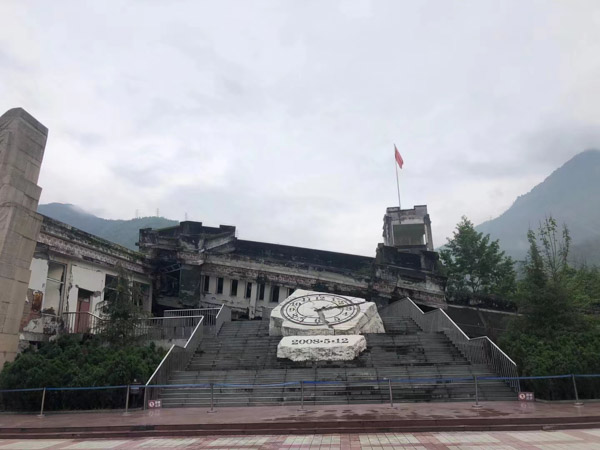 主意對方遺言有效并轉(zhuǎn)移財富 光明新區(qū)律師助當(dāng)事人繼承100萬遺產(chǎn)