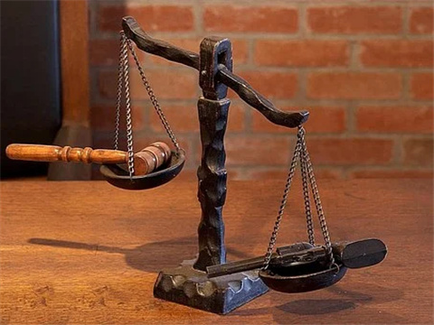 可以對深圳辯護(hù)律師提出的會見申請嗎