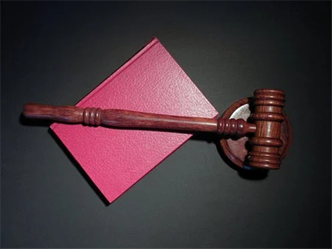 未婚小伙為何要支付孩子的撫養(yǎng)費